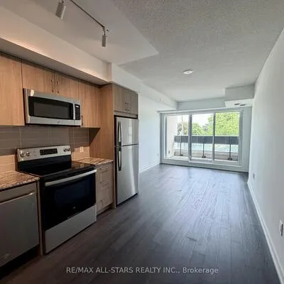 4010,&nbsp;Eglinton, Humber Heights, Toronto