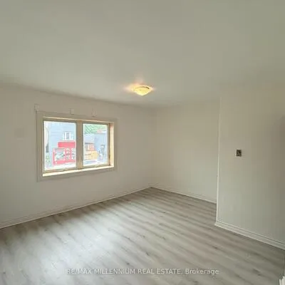 520,&nbsp;Rogers, Keelesdale-Eglinton West, Toronto