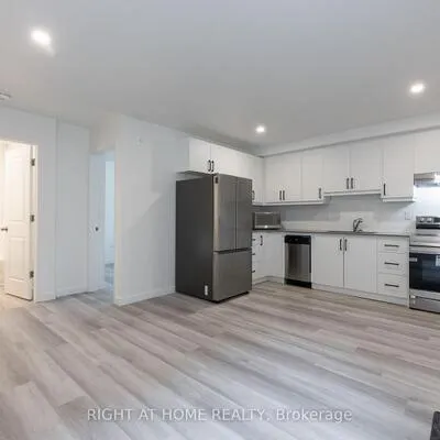 1738,&nbsp;Wilson, Downsview-Roding-CFB, Toronto