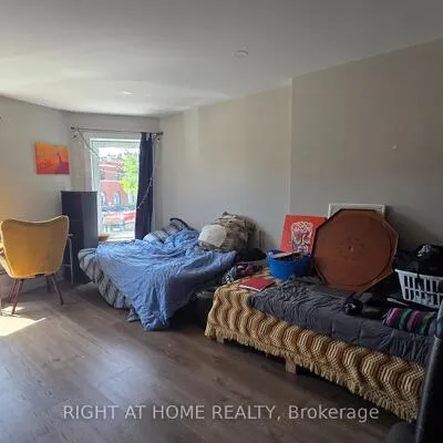 357,&nbsp;Keele, Junction Area, Toronto