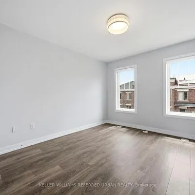 2355,&nbsp;Sheppard, Humberlea-Pelmo Park W5, Toronto