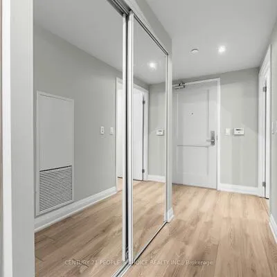 26,&nbsp;Gibbs, Islington-City Centre West, Toronto