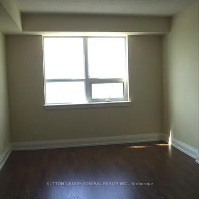1070,&nbsp;Sheppard, York University Heights, Toronto
