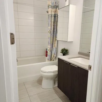 4208,&nbsp;Dundas, Edenbridge-Humber Valley, Toronto