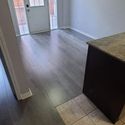 10,&nbsp;Laidlaw, South Parkdale, Toronto