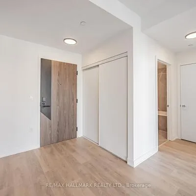 1037,&nbsp;The Queensway, Islington-City Centre West, Toronto
