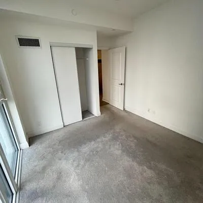 17,&nbsp;Zorra, Islington-City Centre West, Toronto
