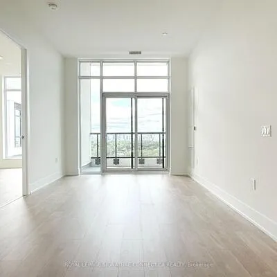 858,&nbsp;Dupont, Dovercourt-Wallace Emerson-Junction, Toronto
