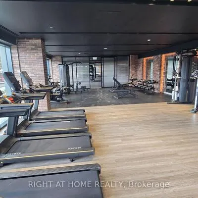 4010,&nbsp;Eglinton, Humber Heights, Toronto