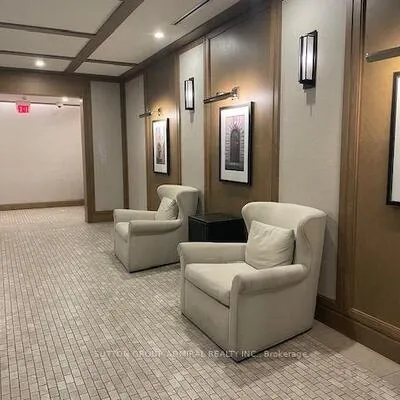 800,&nbsp;Lawrence, Yorkdale-Glen Park, Toronto