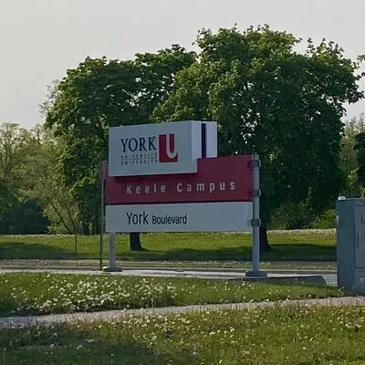 37,&nbsp;Four Winds, York University Heights, Toronto