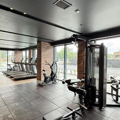 4010,&nbsp;Eglinton, Humber Heights, Toronto