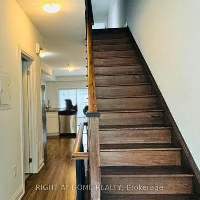 1758,&nbsp;Lawrence, Rustic, Toronto
