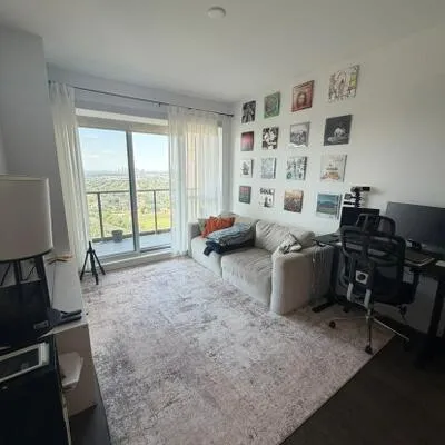 36,&nbsp;Park Lawn, Mimico, Toronto