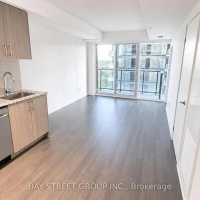 4010,&nbsp;Eglinton, Humber Heights, Toronto