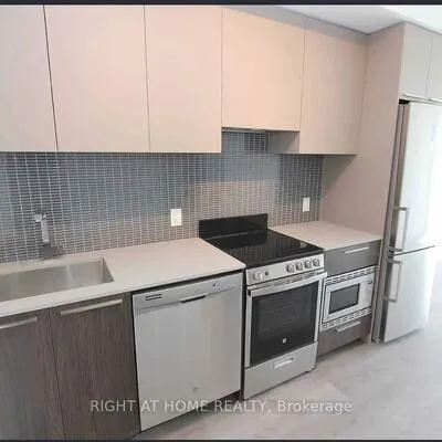 20,&nbsp;Brin, Islington-City Centre West, Toronto