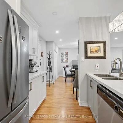 320,&nbsp;Dixon, Kingsview Village-The Westway, Toronto