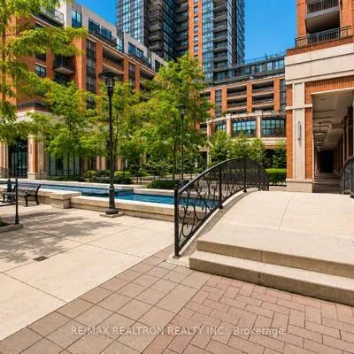 830,&nbsp;Lawrence, Yorkdale-Glen Park, Toronto