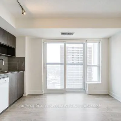 7,&nbsp;mabelle, Islington-City Centre West, Toronto