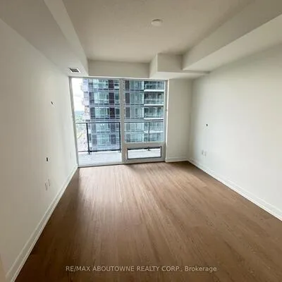 4010,&nbsp;Eglinton, Humber Heights, Toronto