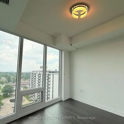 4010,&nbsp;Eglinton, Humber Heights, Toronto