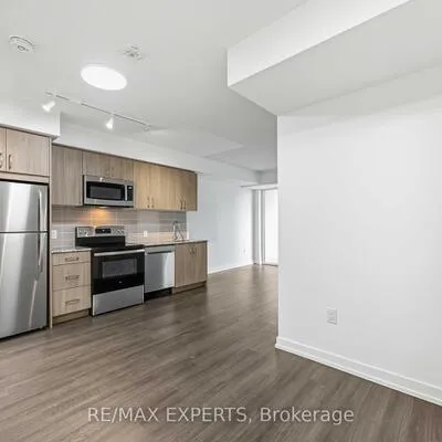 4010,&nbsp;Eglinton, Humber Heights, Toronto