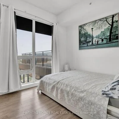 830,&nbsp;Lawrence, Yorkdale-Glen Park, Toronto