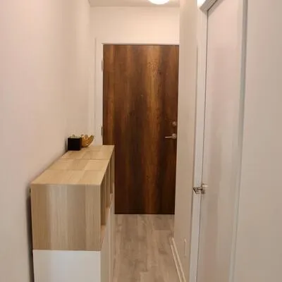 251,&nbsp;Manitoba, Mimico, Toronto