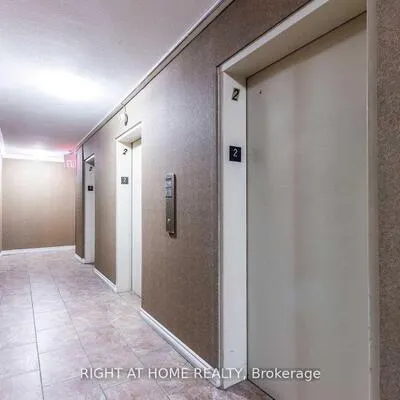 235,&nbsp;Grandravine, Glenfield-Jane Heights, Toronto
