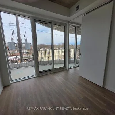 689,&nbsp;The Queensway, Stonegate-Queensway, Toronto