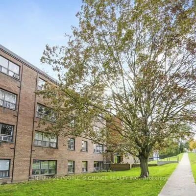 183,&nbsp;Berry, Stonegate-Queensway, Toronto