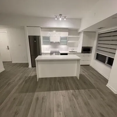 2433,&nbsp;Dufferin, Briar Hill-Belgravia, Toronto