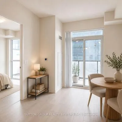 38,&nbsp;Annie Craig, Mimico, Toronto