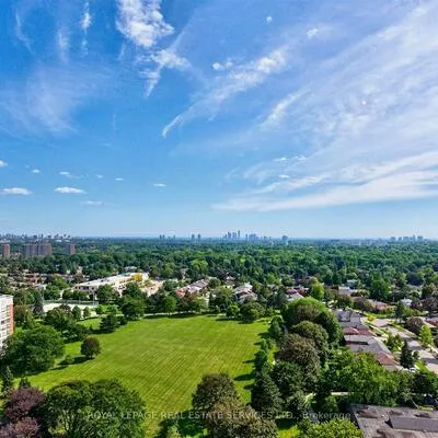 4010,&nbsp;Eglinton, Humber Heights, Toronto