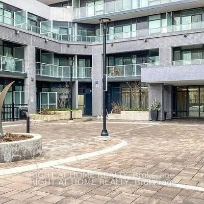 621,&nbsp;Sheppard, Bayview Village, Toronto