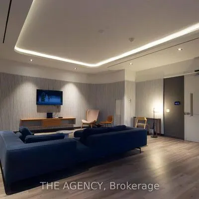 225,&nbsp;Sumach, Regent Park, Toronto