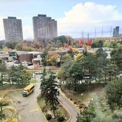 100,&nbsp;Leeward, Flemingdon Park, Toronto