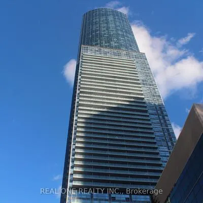 386, Yonge, Bay Street Corridor, Toronto