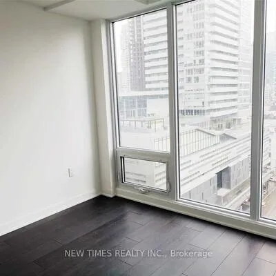 125,&nbsp;Blue Jays, Waterfront Communities C1, Toronto