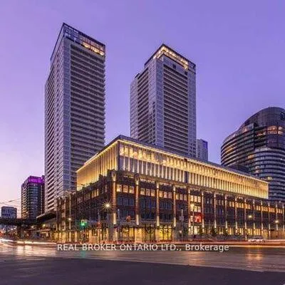 17,&nbsp;Bathurst, Waterfront Communities C1, Toronto