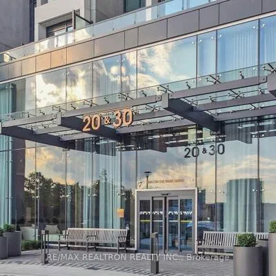 20,&nbsp;Inn On The Park, Banbury-Don Mills, Toronto