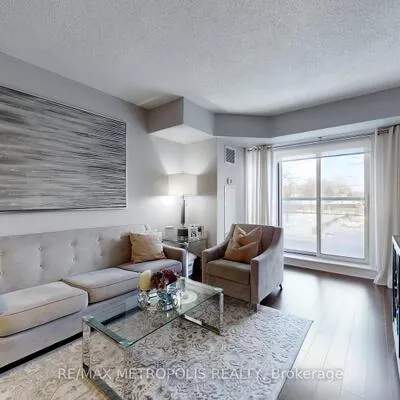701,&nbsp;Sheppard, Clanton Park, Toronto