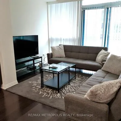 460, Adelaide, Moss Park, Toronto