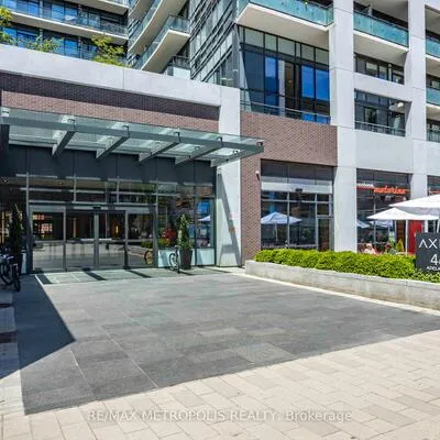 460, Adelaide, Moss Park, Toronto