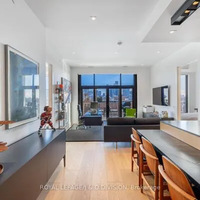 1, Strathgowan, Lawrence Park South, Toronto