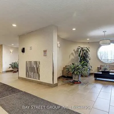 5,&nbsp;Parkway Forest, Henry Farm, Toronto