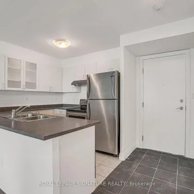 188,&nbsp;Doris, Willowdale East, Toronto