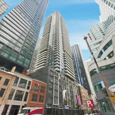 125,&nbsp;Blue Jays, Waterfront Communities C1, Toronto