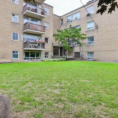 55,&nbsp;Neptune, Englemount-Lawrence, Toronto