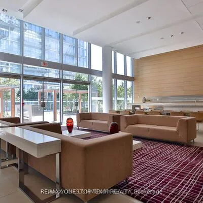 29,&nbsp;Queens, Waterfront Communities C8, Toronto